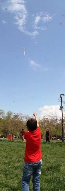 Van’da Engelliler İçin Uçurtma Şenliği