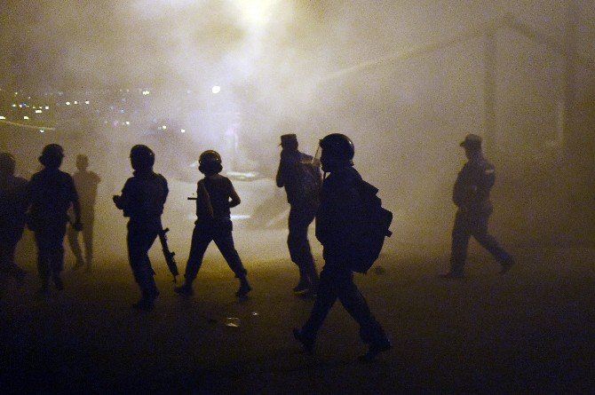 Ermenistan’da protestocular polisle çatıştı