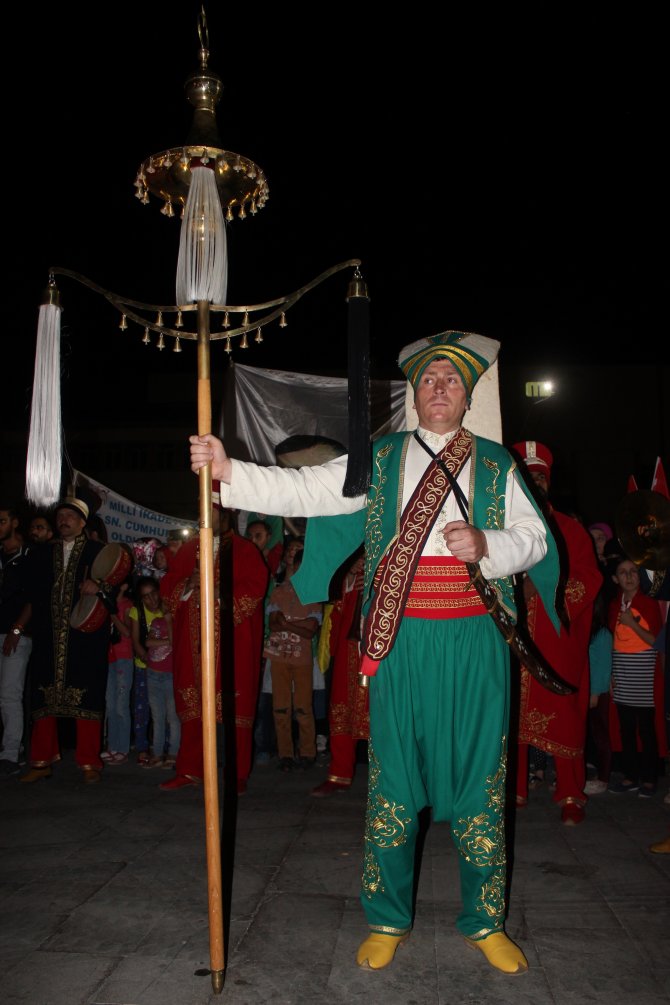 Ağrılıların nöbetine mehter marşı desteği