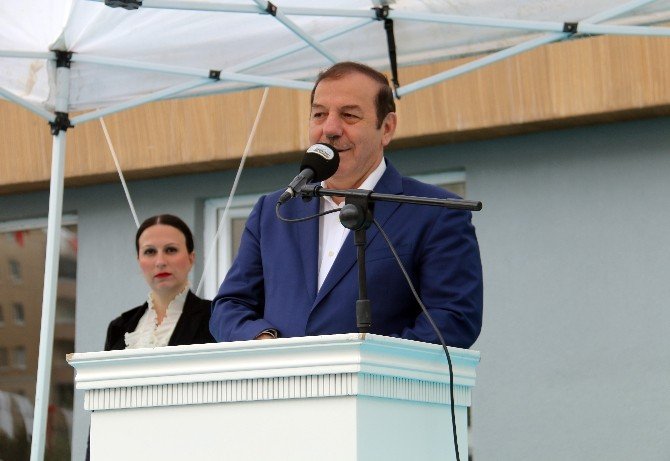 Abdülkadir Aksu kendi adını taşıyan lisenin açılışını yaptı