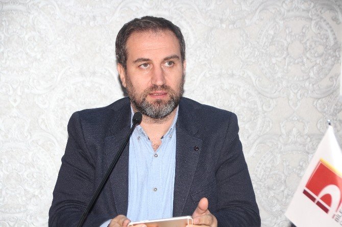 Bilecik’te “15 Temmuz Darbe Girişimi, Yeni Anayasa ve Başkanlık Sistemi” paneli