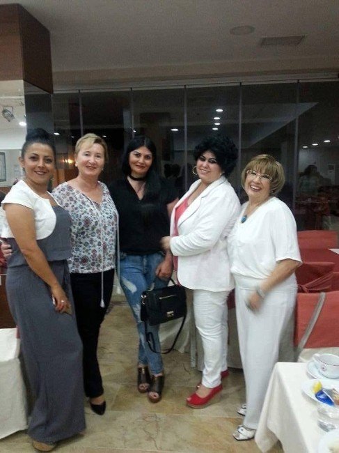 Eskişehir Ticaret Meslek Lisesi Öğretmenleri Ve Eski Mezunları İftarda Buluştu