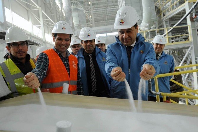 Eskişehir Valisi Azmi Çelik, Eti Maden Kırka Bor İşletmesini ziyaret etti