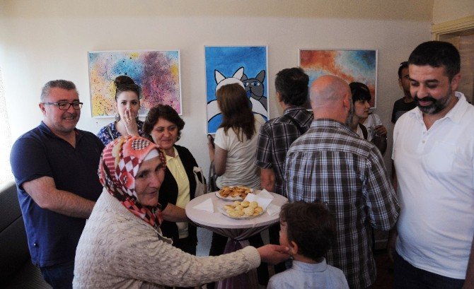 Türkiye’nin En Genç Sürrealist Sanatçısı Eskişehir’de Yetişiyor