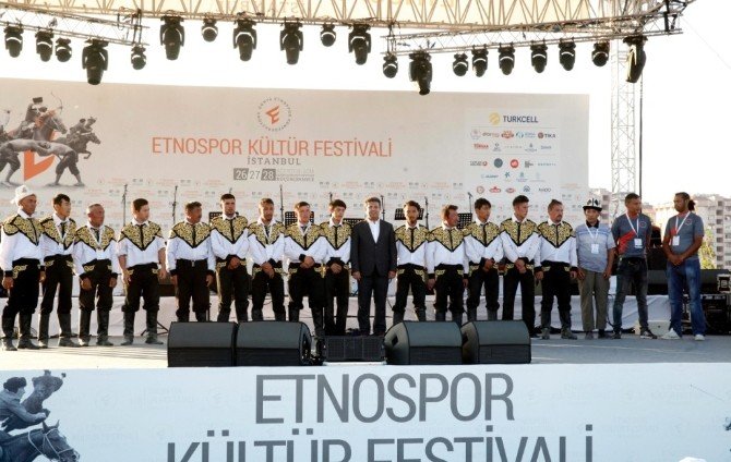 Bilal Erdoğan: "Biz geleceğe kendi değerlerimizle, kendi sporlarımızla, kendi müziğimizle yürümek istiyoruz"