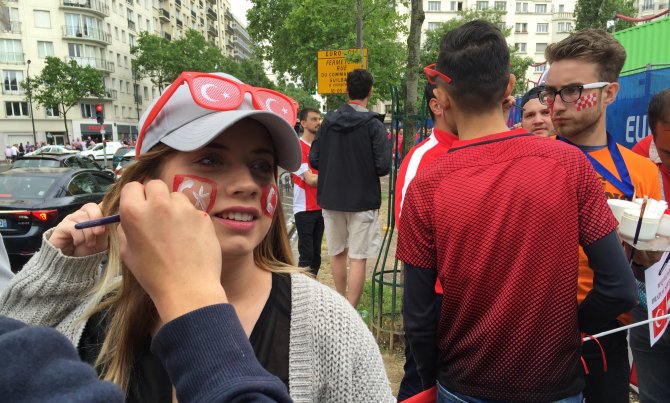 Türk taraftarlar Hırvatistan maçına hazır