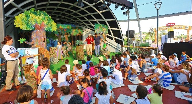 “Küçük ağa sihirli ormanda” EXPO 2016’da sahneleniyor