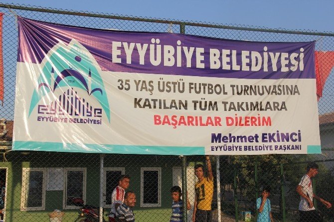 Eyyübiye Belediyesi 35 yaş üstü futbol turnuvası sona erdi