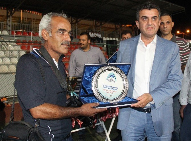 Eyyübiye Belediyesi 35 yaş üstü futbol turnuvası sona erdi