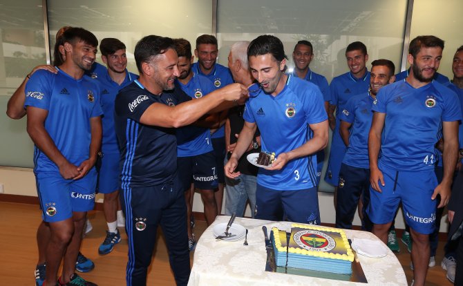 Fenerbahçe'de '19.07 Dünya Fenerbahçeliler Günü' kutlanıyor