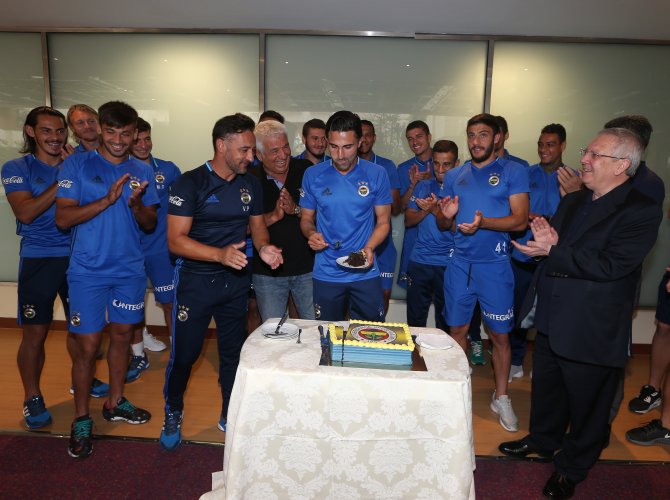 Fenerbahçe'de '19.07 Dünya Fenerbahçeliler Günü' kutlanıyor