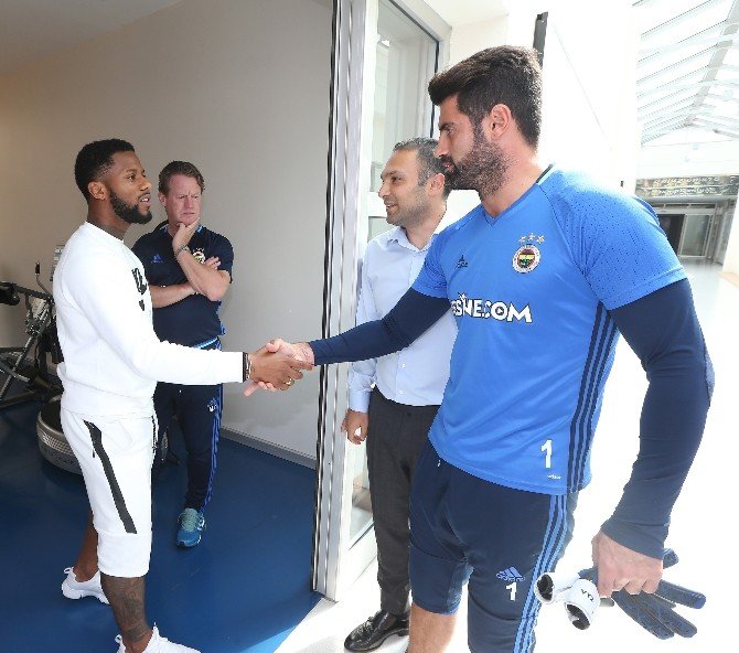 Jeremain Lens formayı giydi