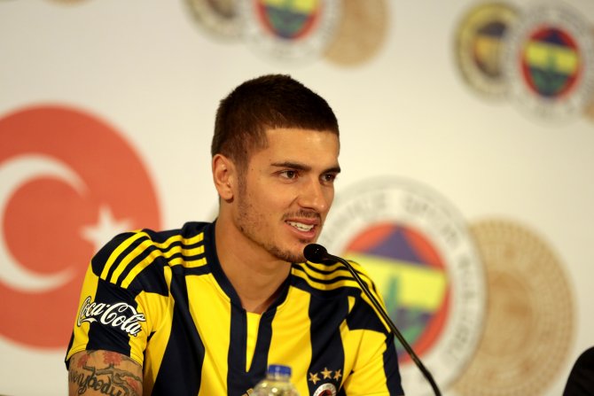 Neustadter'den Fenerbahçe'ye 3 yıllık imza