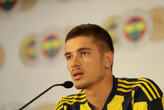 Neustadter'den Fenerbahçe'ye 3 yıllık imza