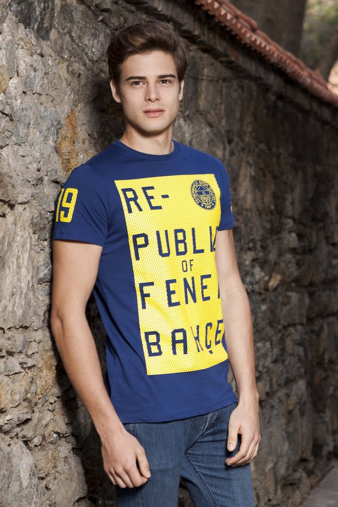 Fenerium'da ne varsa ekonomik fiyata internetten satılıyor