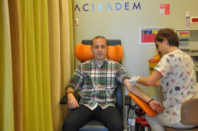 Cüneyt Çakır ve ekibi sağlık taramasından geçti