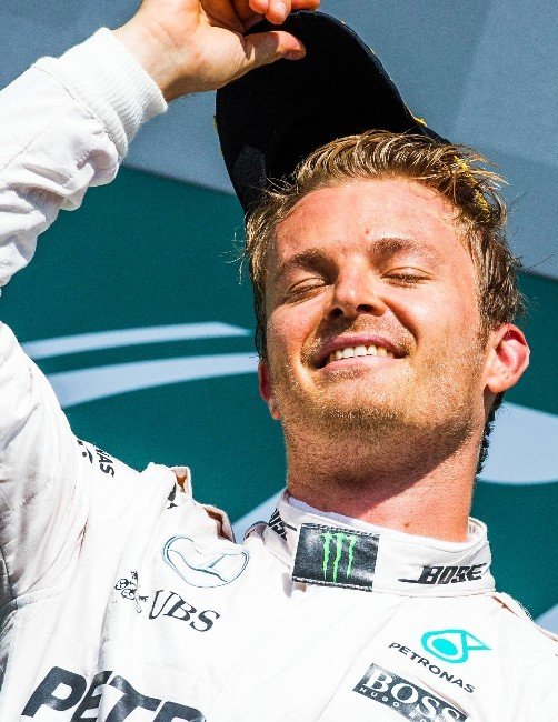 Nico Rosberg, zirvede bıraktı