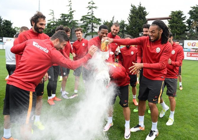 Galatasaray, Fenerbahçe hazırlıklarını başladı