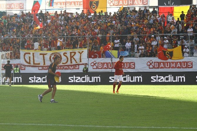 Galatasaray, Manchester United’ı deviremedi