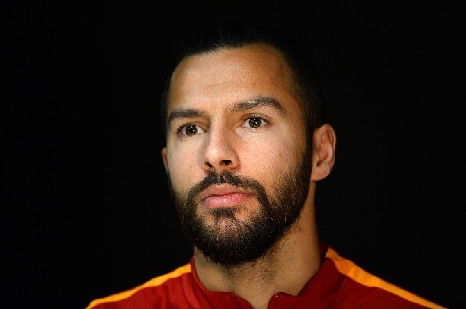 Yasin Öztekin: "Galatasaray’a geldiğim için mutluyum"
