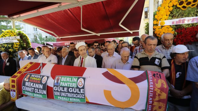 Turgay Şeren son yolculuğuna uğurlandı