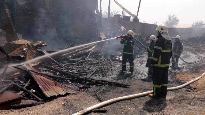Gaziantep’te sanayi sitesinde yangın