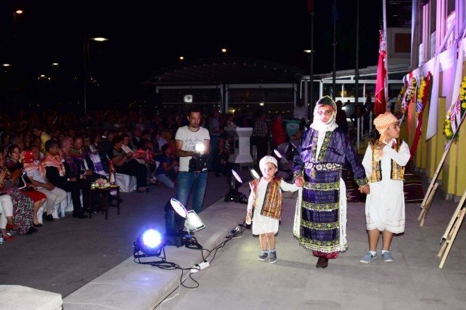 Türkmen Gelini Kıyafetleri Sergilendi