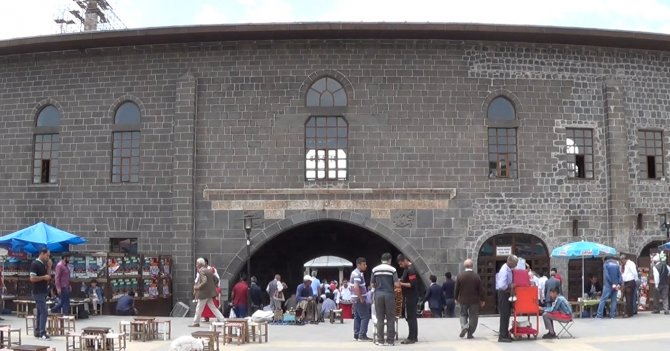 Diyarbakırlılar zulümden kurtulmak istiyor