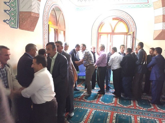 Van’ın kırsal mahallelerinde eski bayram geleneği hiç bozulmadı