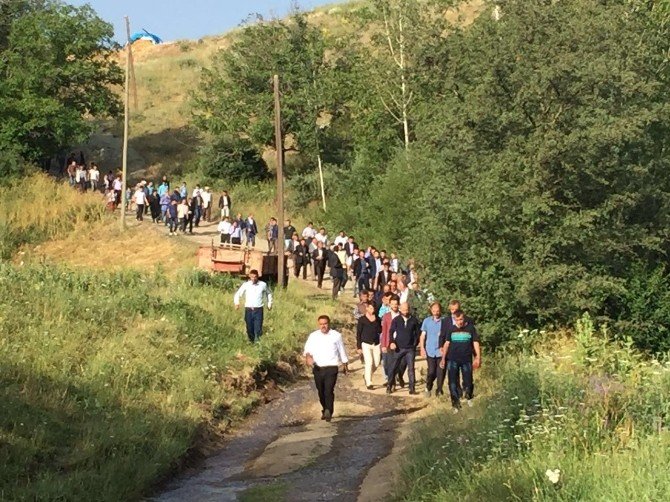 Van’ın kırsal mahallelerinde eski bayram geleneği hiç bozulmadı