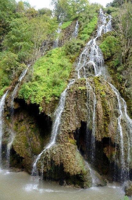 Giresun’da Kuzalan Şelalesi ve Mavi Göl turizmin yeni gözdesi