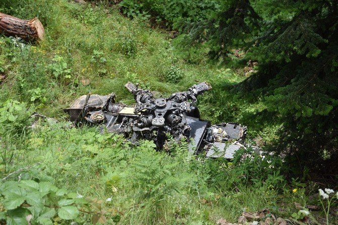 Giresun’da 7 kişinin hayatını kaybettiği helikopter kazasının ardından enkaz kaldırma çalışmaları tamamlandı