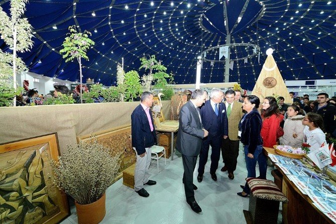 Isparta’da Gökkubbe Fuar Ve Kongre Merkezi Açıldı