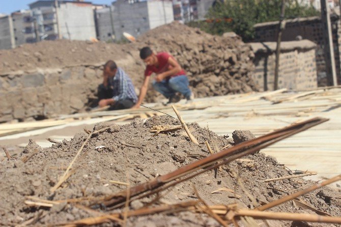 Güneydoğu’da toprak çatılı evlerin sayısı azalıyor