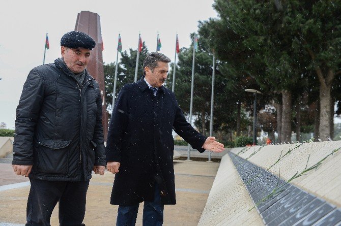 Dr. Zelimhan Memmedli: “Bugün Azerbaycan’ın istiklalinin ebediyeti ve gücü Türkiye sayesinde var”