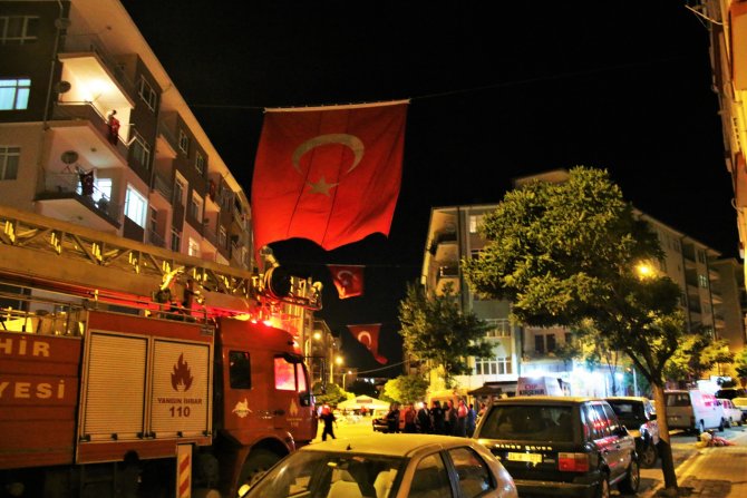 Kırşehir’de şehit Astsubayın baba evi, Türk Bayrakları ile donatıldı