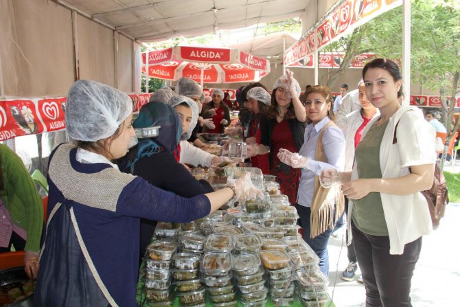 Hakkari Fen Lisesi öğrencilerinden örnek davranış