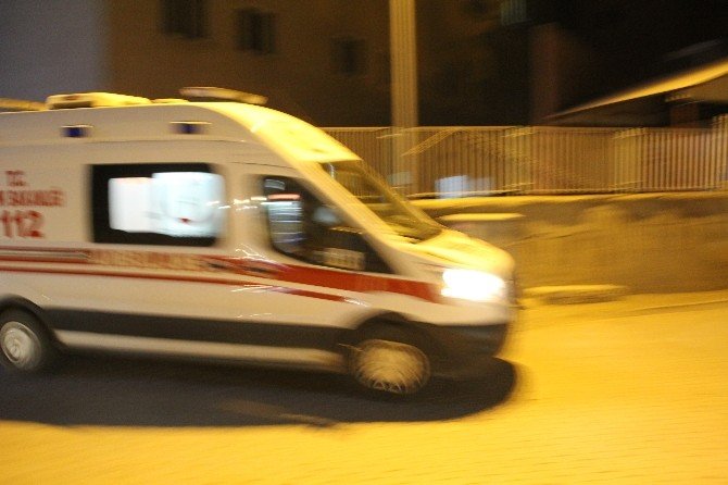 Hakkari Depin Polis Kontrol Noktası’na bombalı araçla saldırı: 8 yaralı