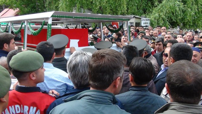 Kırşehir, şehidini gözyaşı ve dualarla uğurladı