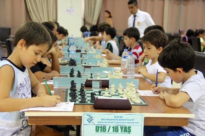 Hatay’da 8. Uluslararası Satranç Turnuvası düzenlendi
