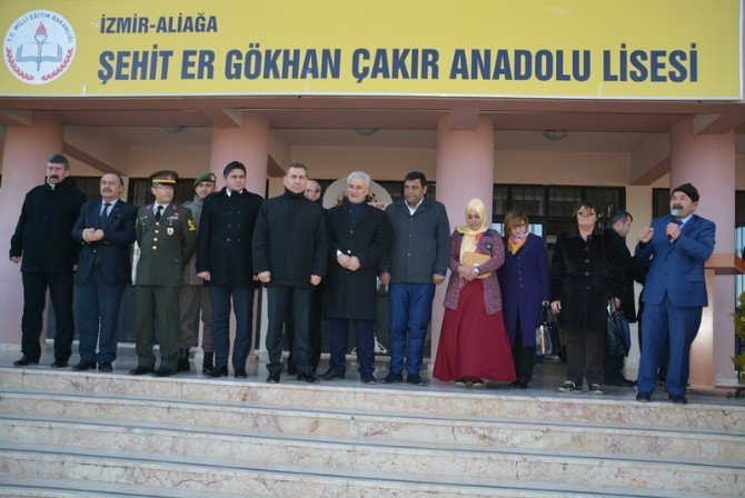Şehit Er Gökhan Çakır’ın ismi Aliağa’da bir okula verildi