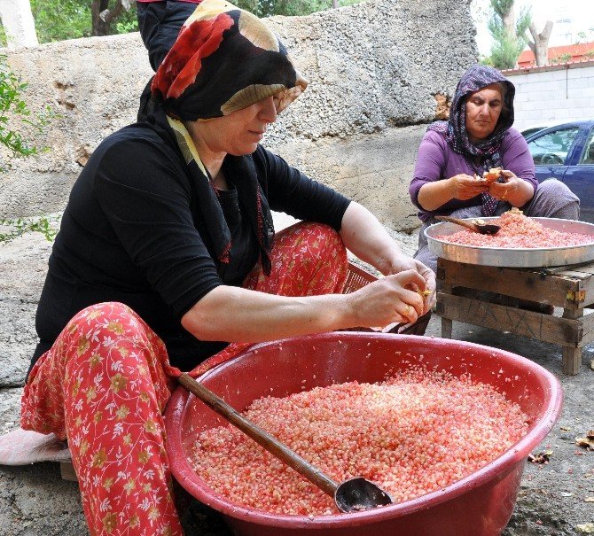 Narın tahta kaşıktan çizmeli ayaklara kadar uzanan ’ekşi’ yolculuğu