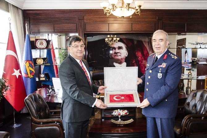 Hava Kuvvetleri Komutanı Ünal, THK Başkanı’nı Ziyaret Etti