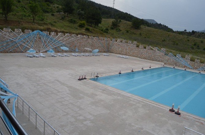 Bayırköy’deki Yüzme Havuzu Fiyatları Açıklandı