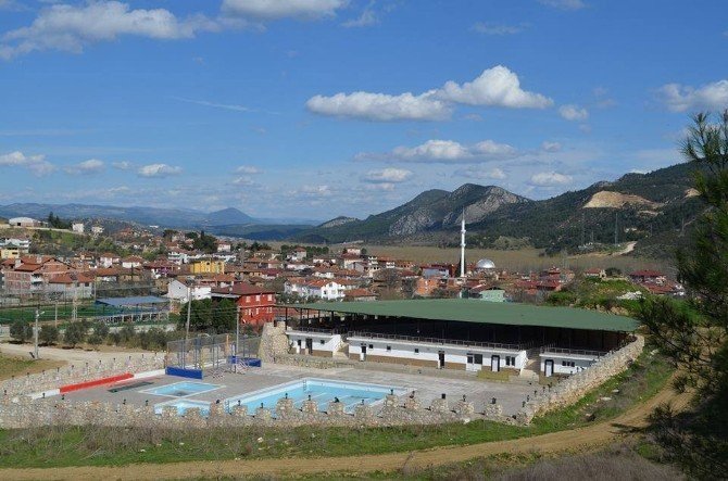 Bayırköy’deki Yüzme Havuzu Fiyatları Açıklandı