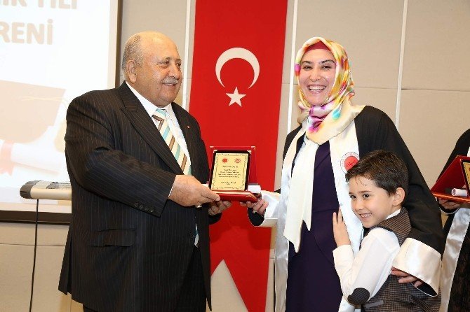 Bozok Üniversitesi Bilal Şahin İlahiyat Fakültesi İlk Mezunlarını Verdi