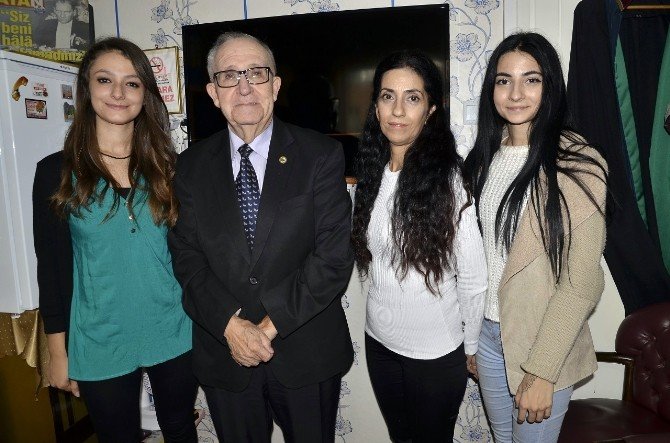 60 yıl önce atılan füze onları bir araya getirdi