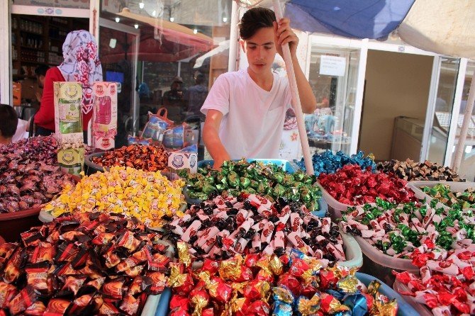 Iğdır’da bayram pazarı kuruldu