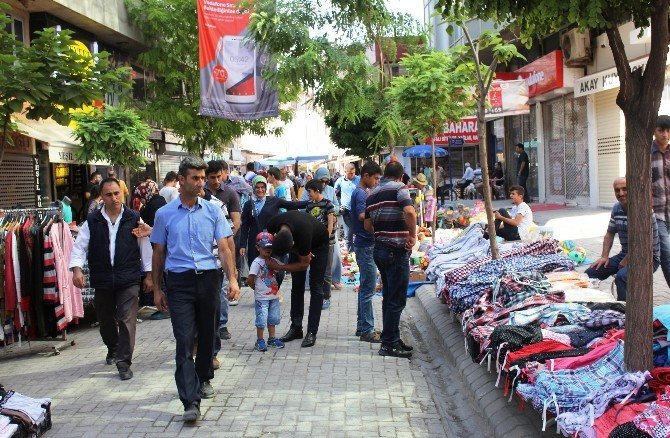 Iğdır’da bayram pazarı kuruldu