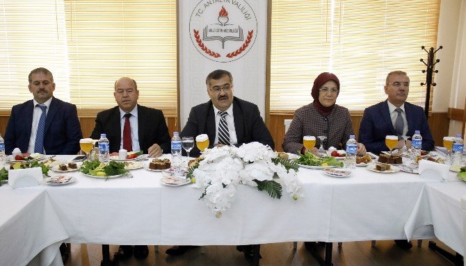 Antalya Milli Eğitim Müdürlüğü’nden "İhmal Ve İstismara Yönelik Yaşam Becerisi Kazandırma" Kitabı